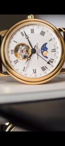 مونتاج تسويقي لساعه بأسلوب عصري